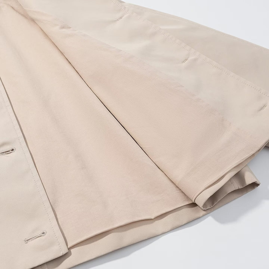 Dam kort trench-stil jacka med boxy silhuett och raglan ärmar