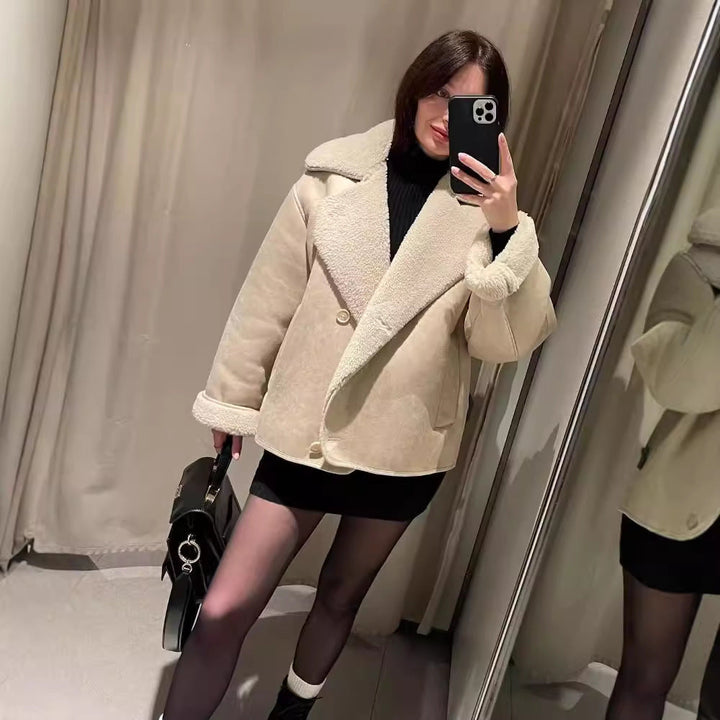 Dam Boxy jacka gjord Faux Shearling med stor teddy krage och sidofickor