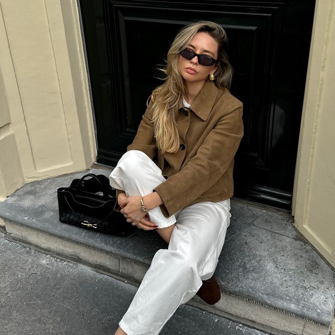Dam Boxy kort jacka in mocka look med skjortkrage och Flap fickor