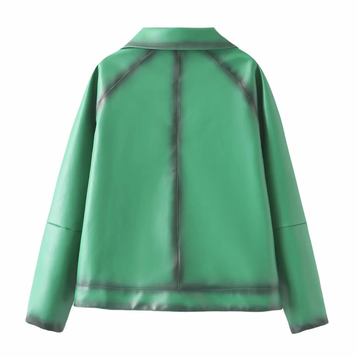 Dam boxy konstläder blouse med stor sjalkrage, central metal dragkedja, och patch framfickor