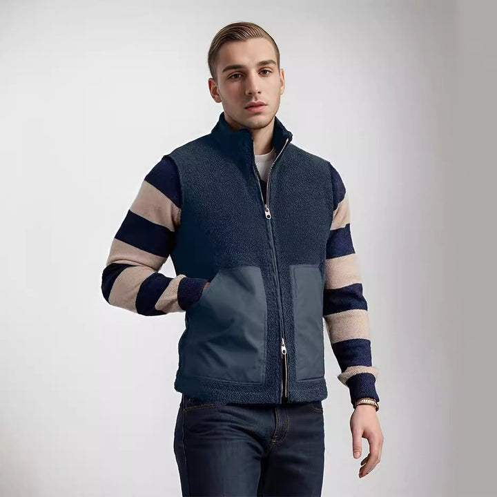 Dam kort skuren bouclé fleece väst med ståkrage, två-way dragkedja och kontrasterande utanpåfickor