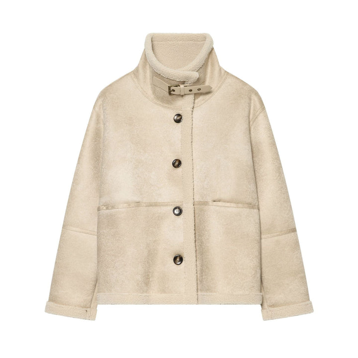 Dam Kort Jacka i Lambskin Look med Hög Stå Krage Buckle och Patch Fickor