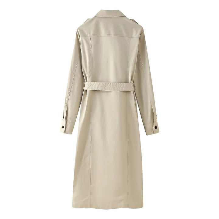 Dam longer figursydd trenchcoat med midjebälte, axel epaulettes, och continuous knäppning