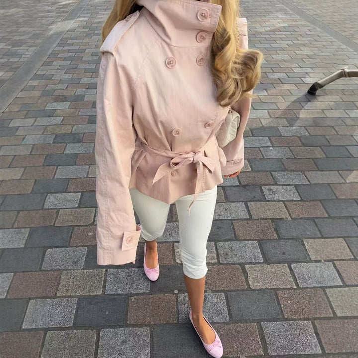 Dam Kort Double-Breasted Trenchcoat med Hög Standing Krage, Shoulder Flaps och Tie Belt