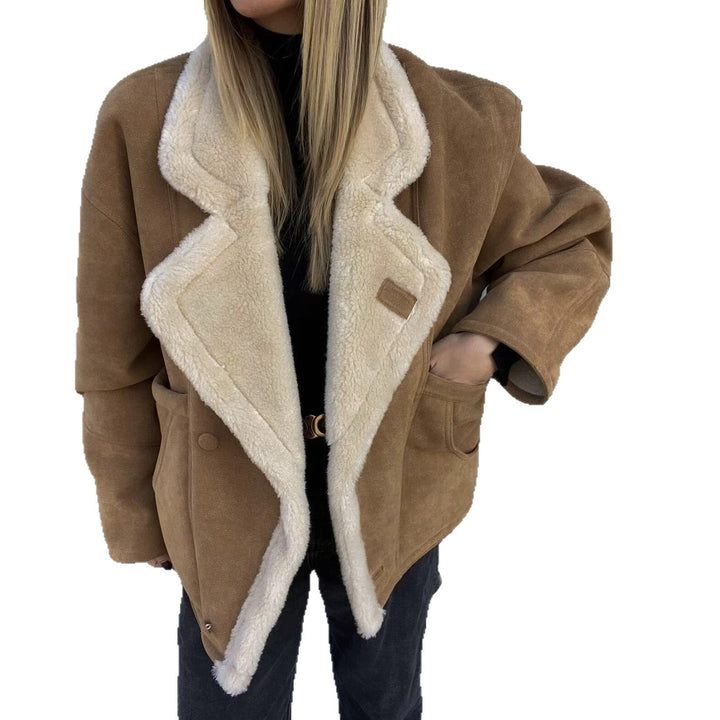 Dam oversize kort jacka in mocka look med teddyfoder och stor slagkrage