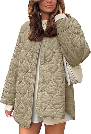 Dam kviltad jacka in oversize design med curved quilting och sido slit