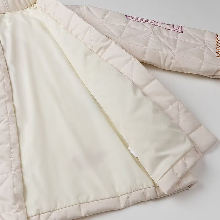 Dam vadderad kimono jacka med decorative embroidery, öppen front och påsydda fickor