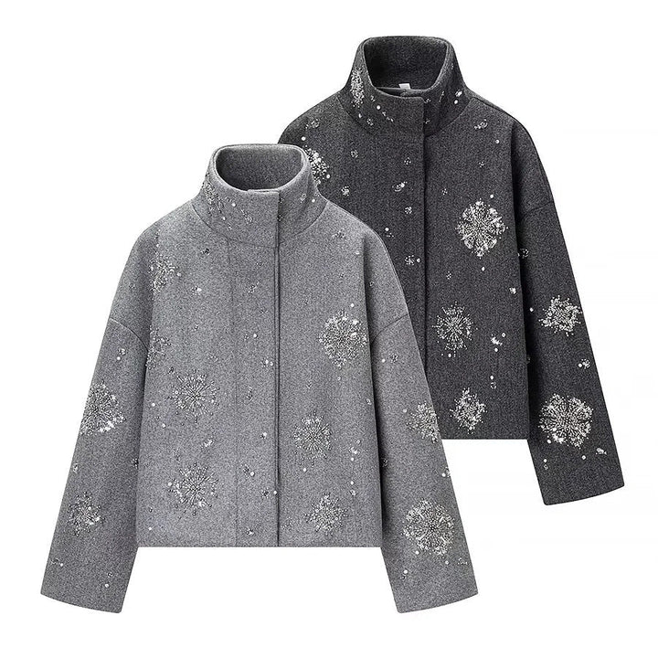 Dam boxy kort jacka med high ståkrage och sparkling bead och sequin embroidery