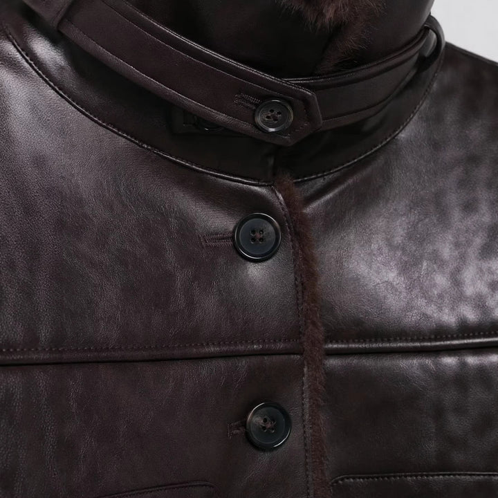 Dam Kort Sheepskin Jacka i Vintage Look med Hög Stå Krage och Patch Fickor