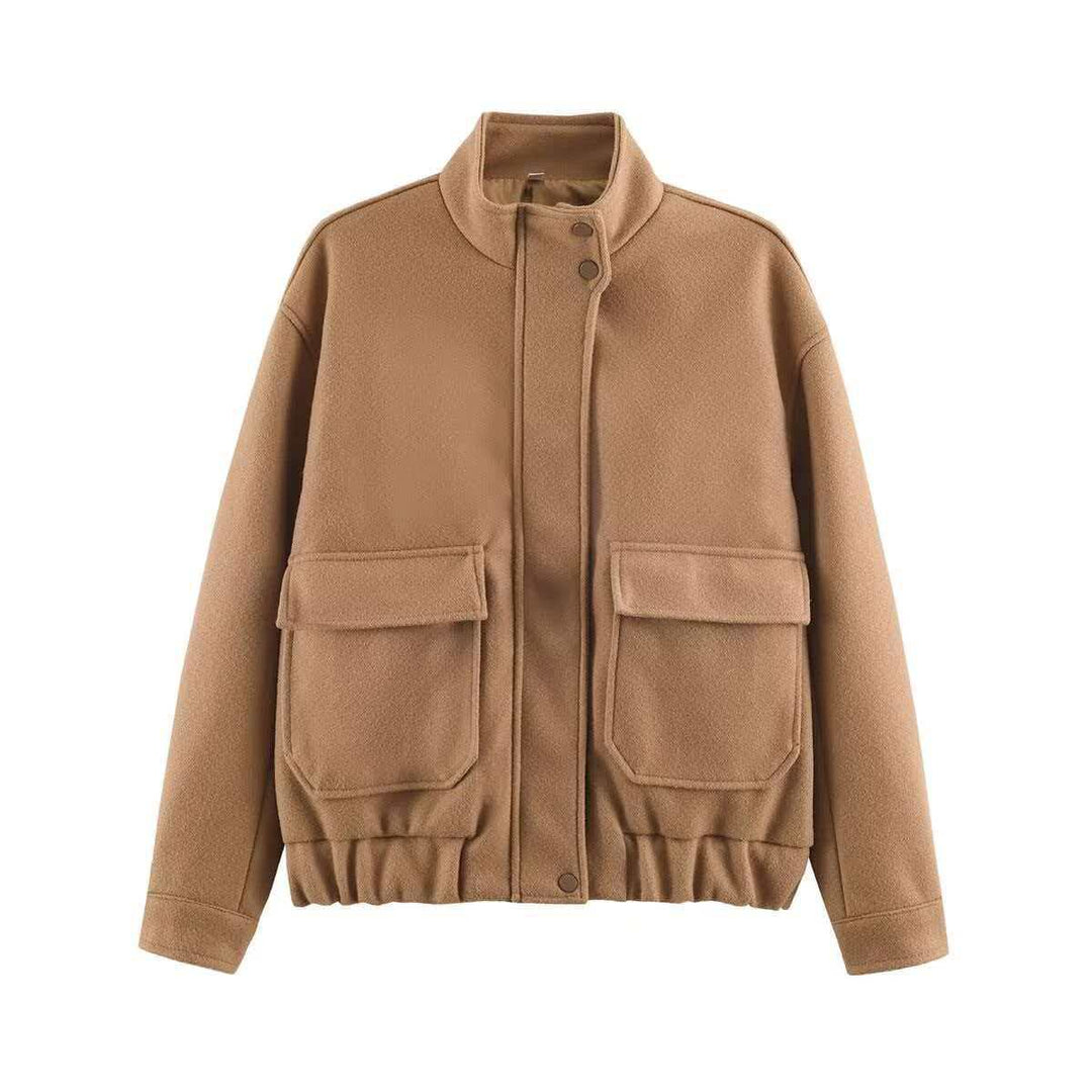 Dam kort jacka gjord ullblandning in utility look med ståkrage, flap fickor, och elastic fåll