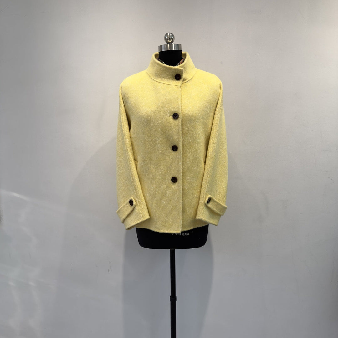 Dam vintage-inspired structured button jacka