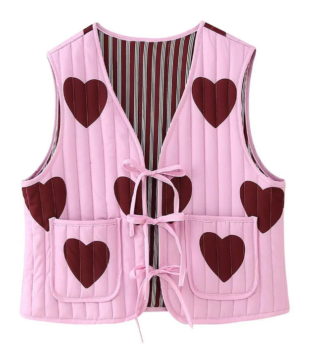 Dam Quiltad Väst med Heart Appliqués och Ties