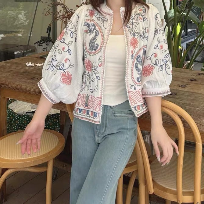 Dam kviltad Kimono jacka med blommig broderi