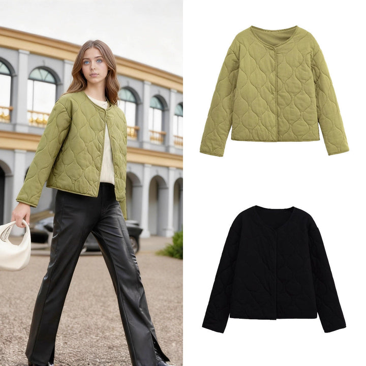 Dam Quiltad Kort Jacka i Oversized Skärning med Round Neck och Wave Stitching