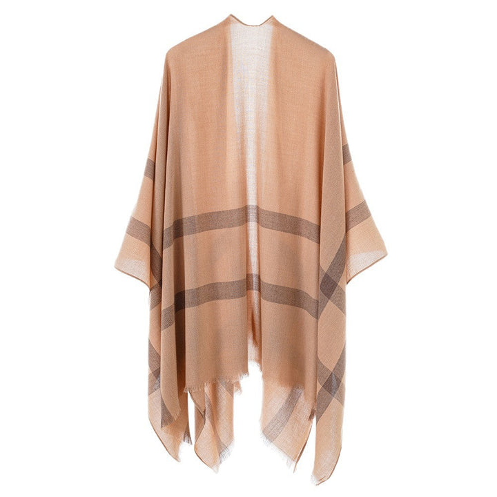 Dam lätt V-Neck poncho tillverkad av fine tyg med diagonal kontrast stripes