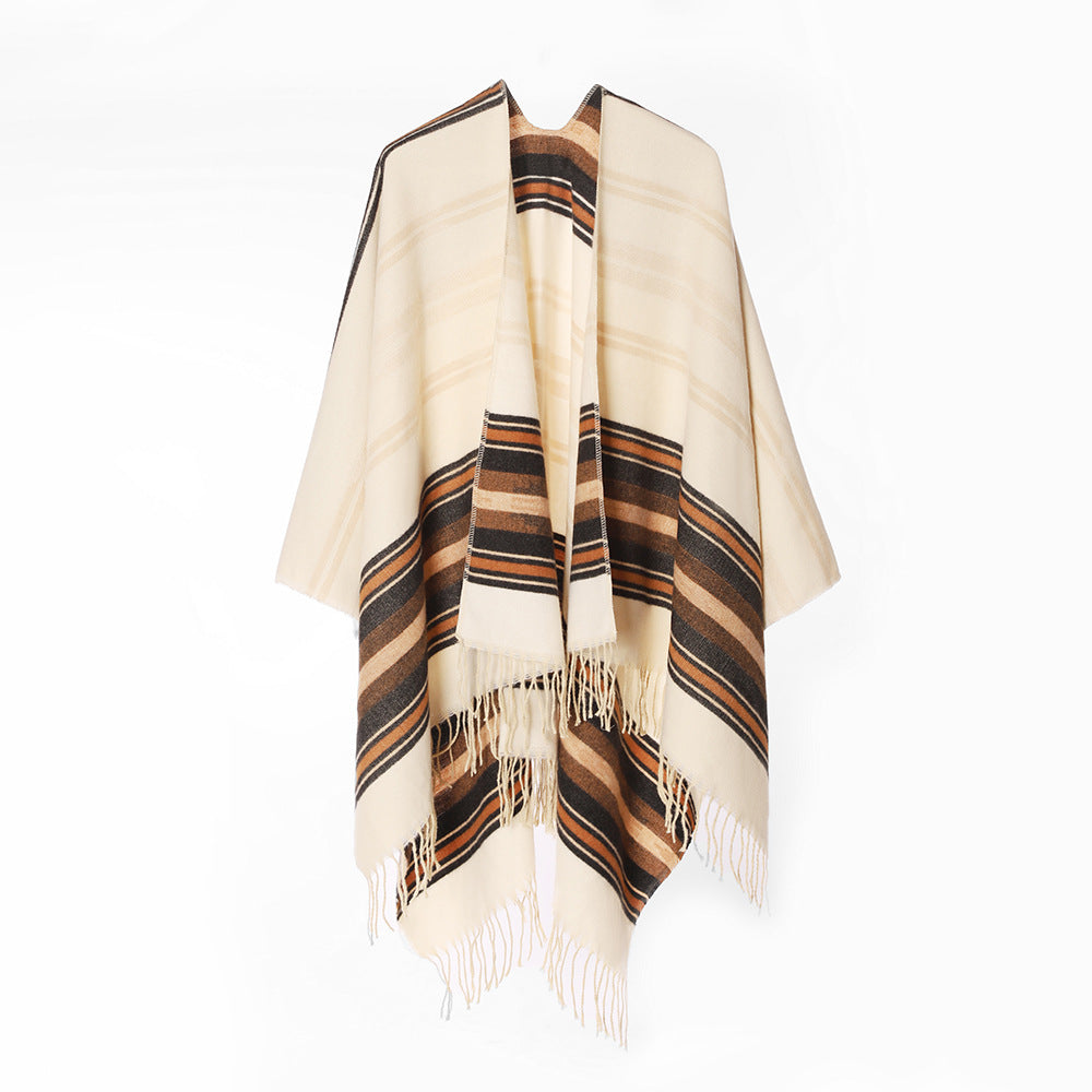 Dam mjuk Draping sjalkrage poncho tillverkad av ullblandning med randig Jacquard Borders och Fringed fåll