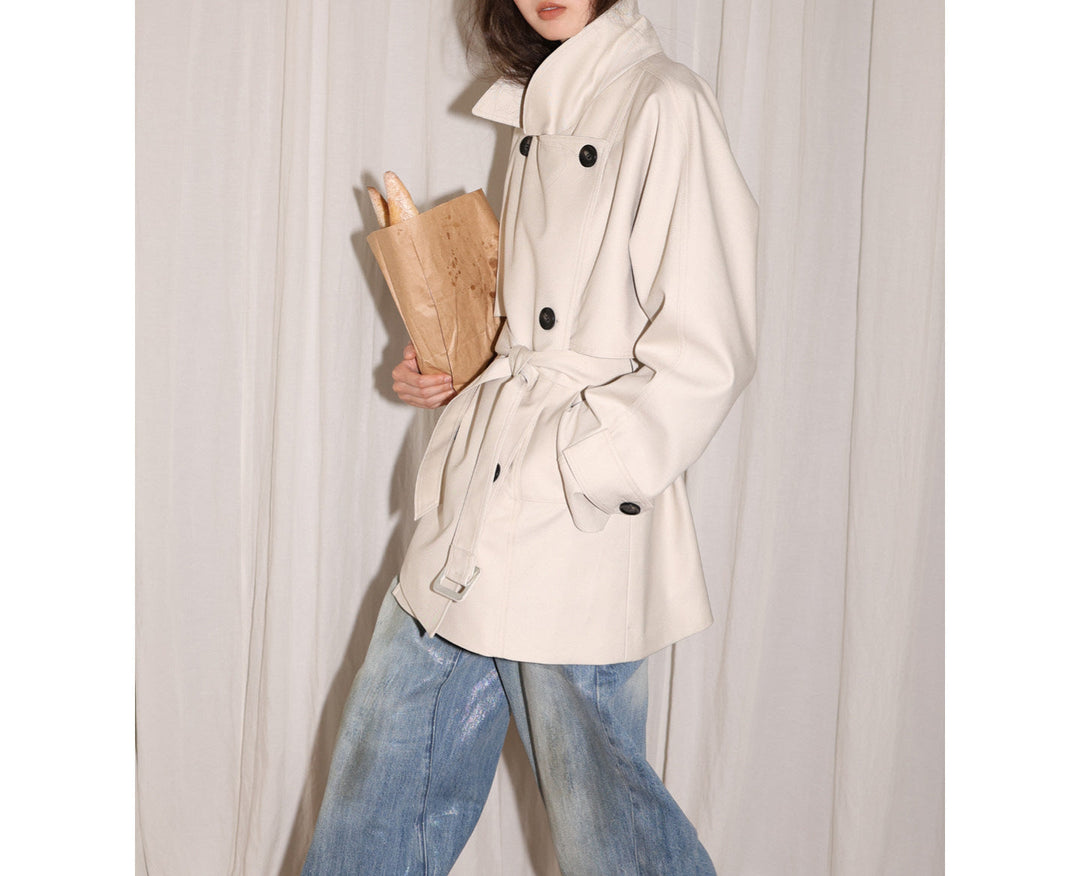 Dam modern trenchcoat med midjebälte och stor fickor