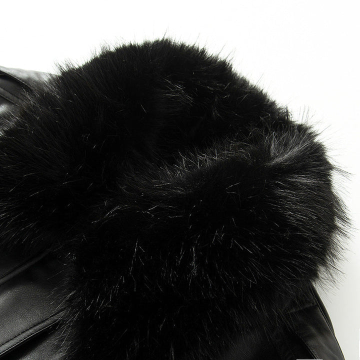 Dam figurnära konstläder blouson med voluminous fuskpälskrage och flap fickor
