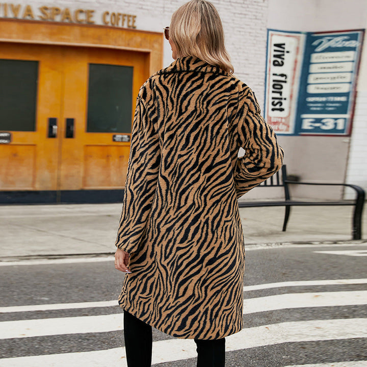 Dam Elegant Konstpäls Kappa i Zebra Design