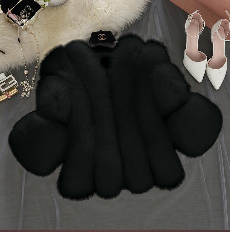 Dam Fluffy Konstpäls Kappa med Bred Skärning Ärmar