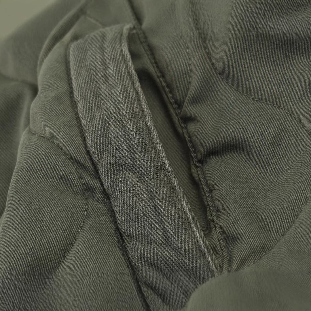 Dam Kort Quiltad Övergångsjacka med Round Neckline, Drawstring Waist och Dold Dragkedja Knäppning