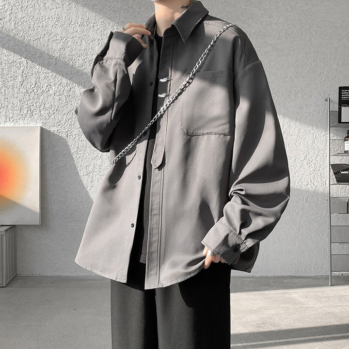 Unisex Oversize Skjortjacka i A Minimalistisk Utility Look med Chest Ficka och Dold Knapp Knäppning