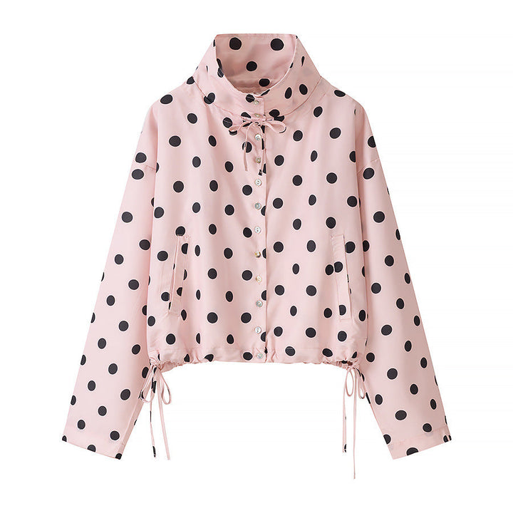 Dam kort jacka in rain parka stil med ståkrage, dragsko och polka dot tryck