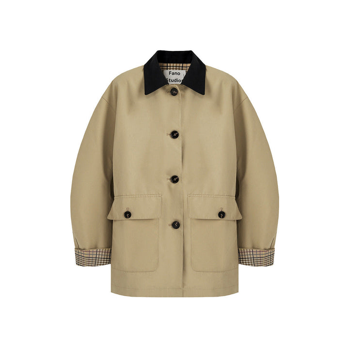 Dam kort trenchcoat med rutig foder och kontrast krage