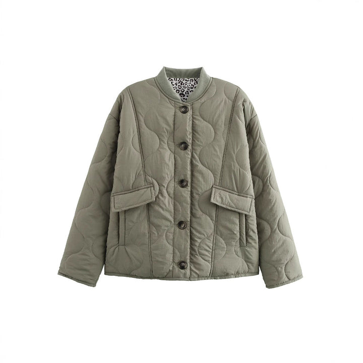 Dam 1700+ Quiltad Kort Blouson Jacka i Boxig Skärning med Round Neck, Knapp Knäppning och Lock Fickor