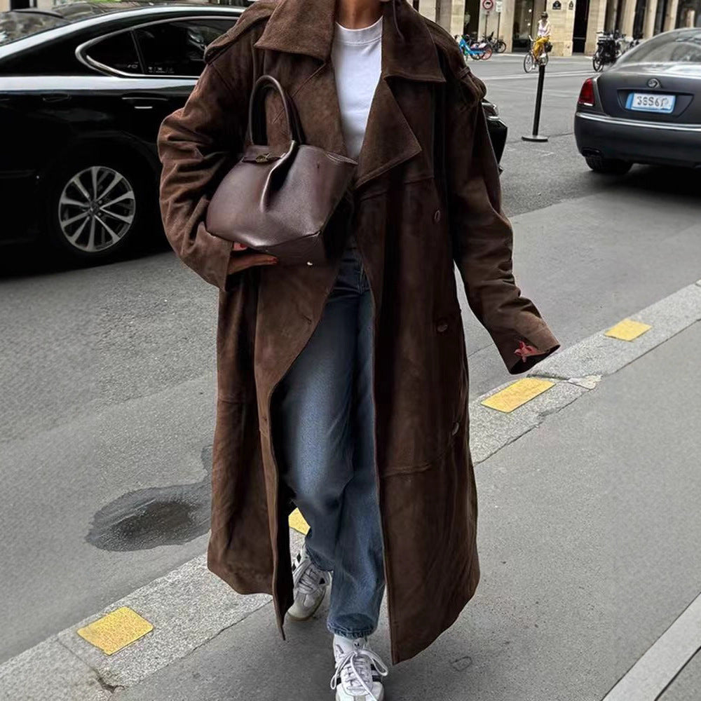 Dam Mid-length oversize trenchcoat gjord mocka look med double-breasted knappslå, shoulder epaulets och knytband