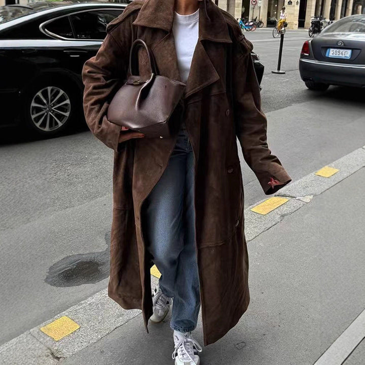Dam Mid-length oversize trenchcoat gjord mocka look med double-breasted knappslå, shoulder epaulets och knytband