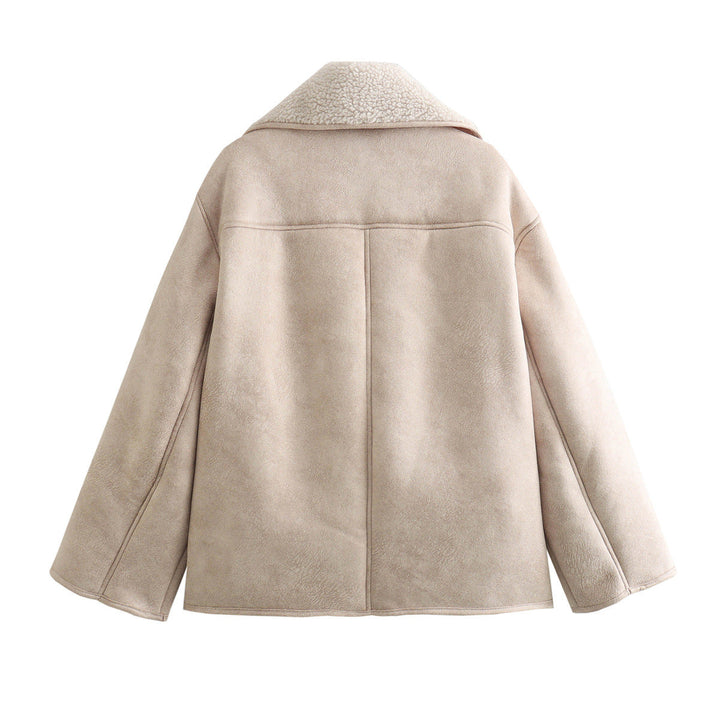 Dam Kort Jacka i Lambskin Look med Teddy Krage och Boxig Silhuett