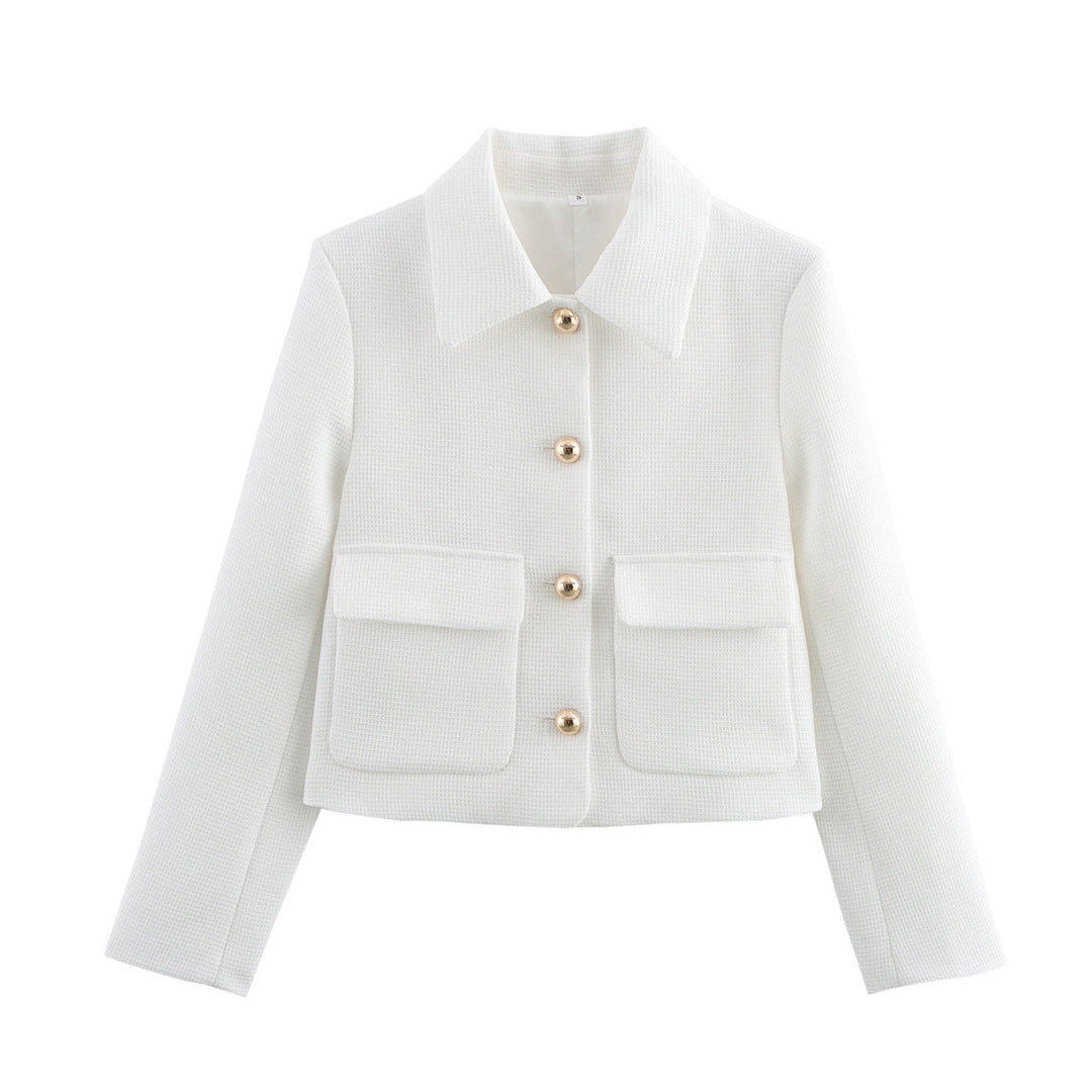 Dam kort boucle jacka med skjortkrage, patch flap fickor och gold decorative knappar