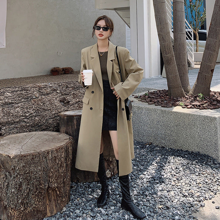 Dam Double-Breasted oversized trenchcoat med Boxy silhuett och Extended skärning