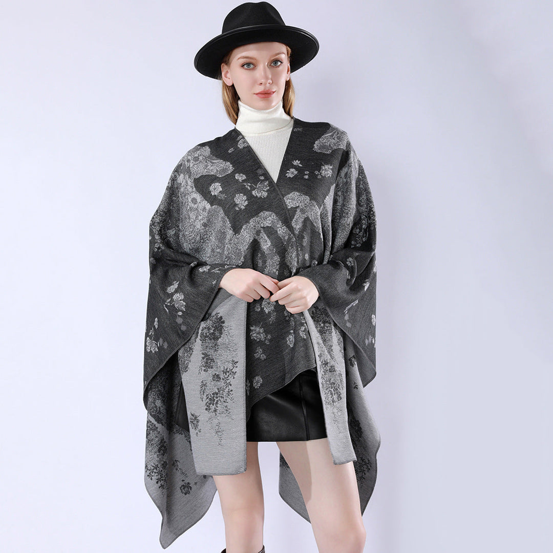 Dam oversized wrap poncho i kimono stil med fine jacquard tyg