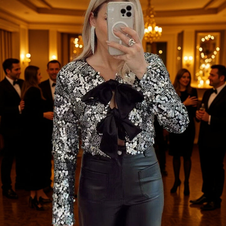 Dam kort jacka med Sequin Trim och dekorativ Bow fram