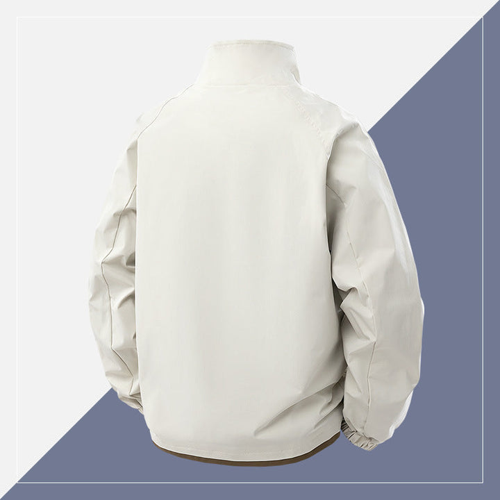 Herr kort skärning softshell funktionsjacka med ståkrage och fickor med lock