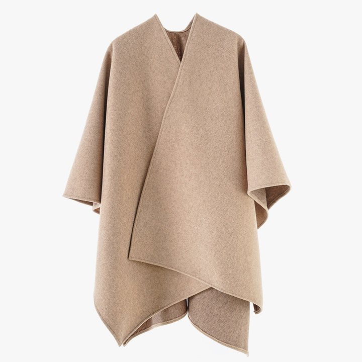 Dam Minimalist Wrap capeponcho tillverkad av ullblandning med Boxy oversized Fall