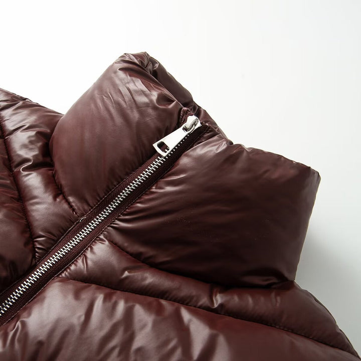 Dam Kort Vadderad Jacka med Hög Stå Krage och Wide Ribbed Cuff