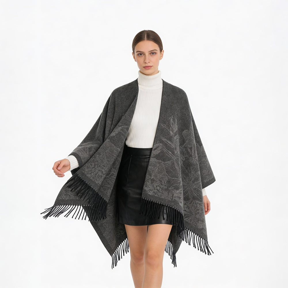 Dam V-Neck capeponcho med floral Jacquard och frayed fåll