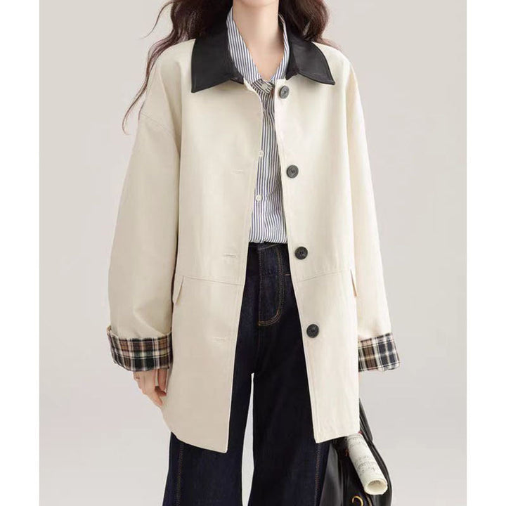 Dam kort Boxy trench stil jacka med kontrast krage och justerbar muddar