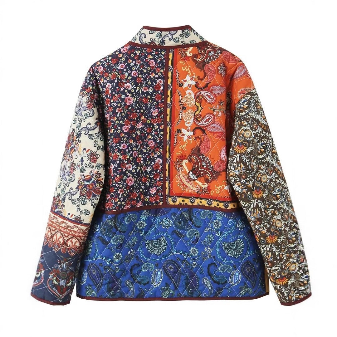 Dam Oversize Patchwork quiltad jacka med ståkrage och påsydda fickor