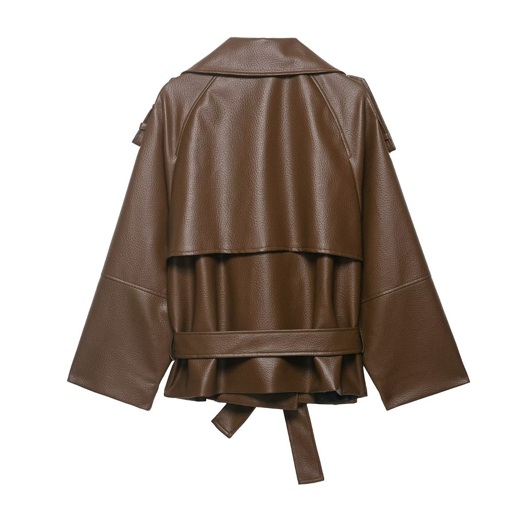Dam Kort Trenchcoat i Läderlook med Double-Breasted Knapp Knäppning, Shoulder Epaulettes och Waist Belt