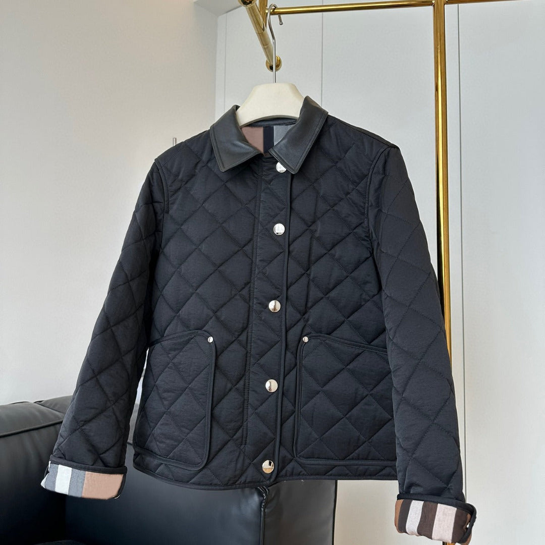 Dam modern kviltad jacka med elegant läder krage