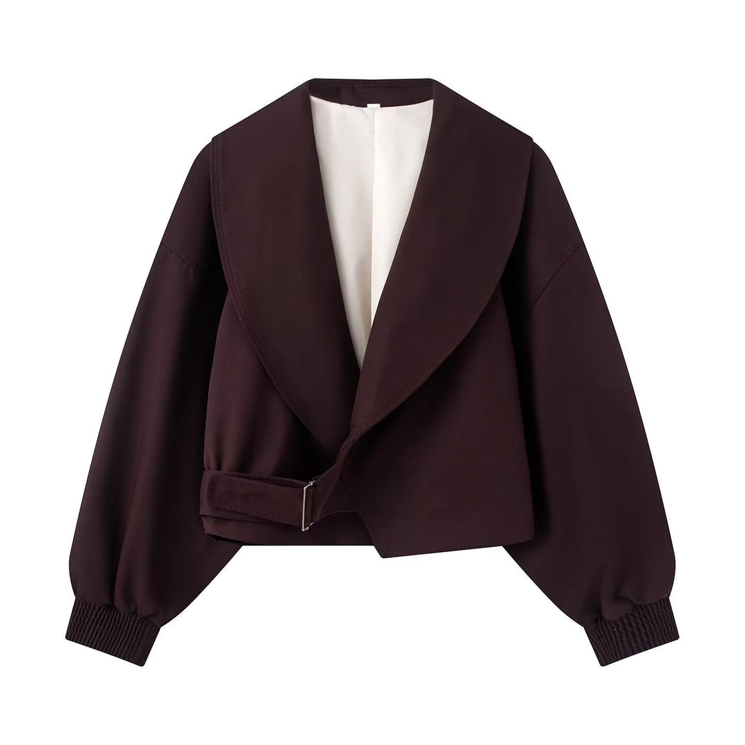 Dam Kort Oversize Jacka med Wide Shawl Krage, Balloon Ärmar, och Waist Strap