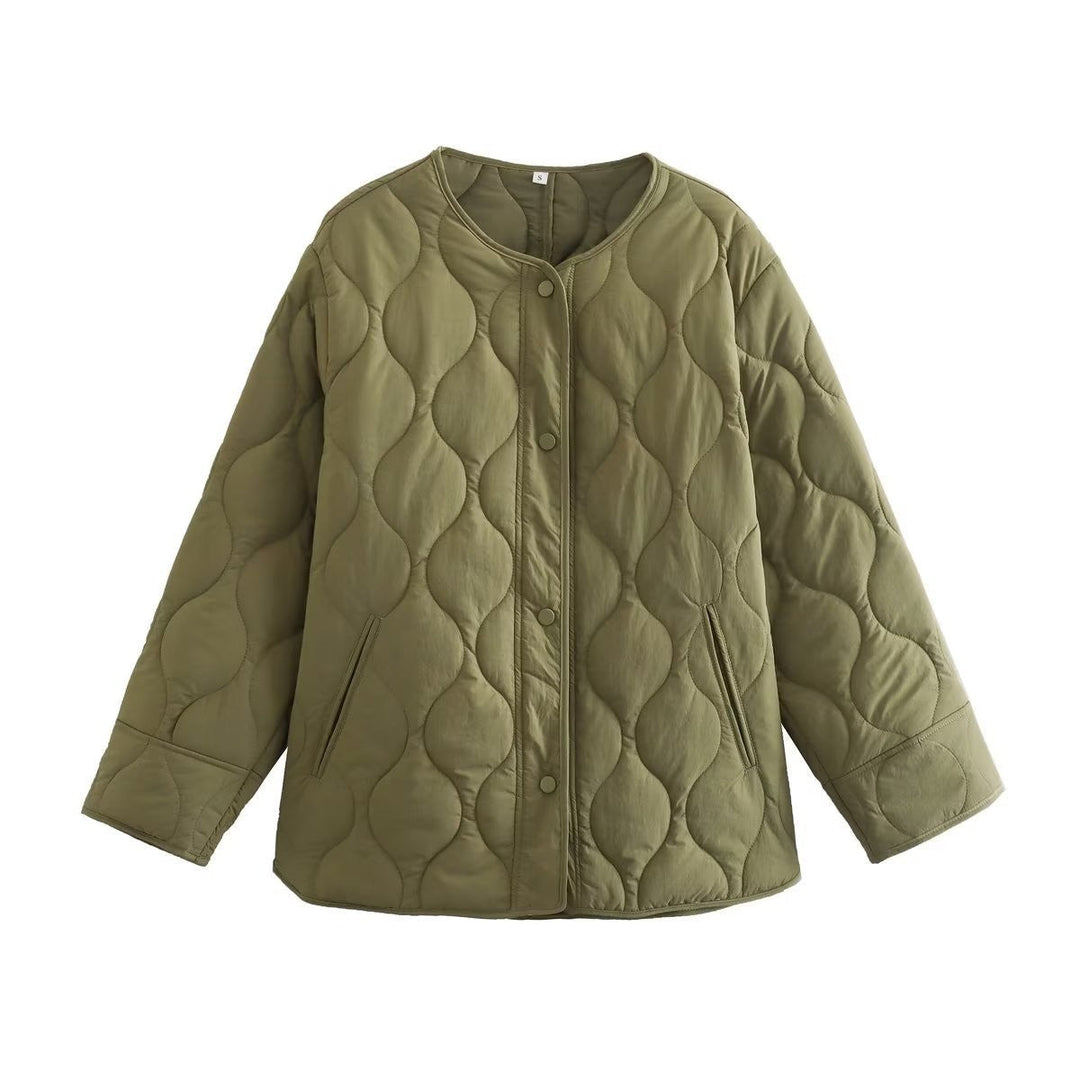 Dam vadderad oversized jacka med rund hals och organic diamond stitching
