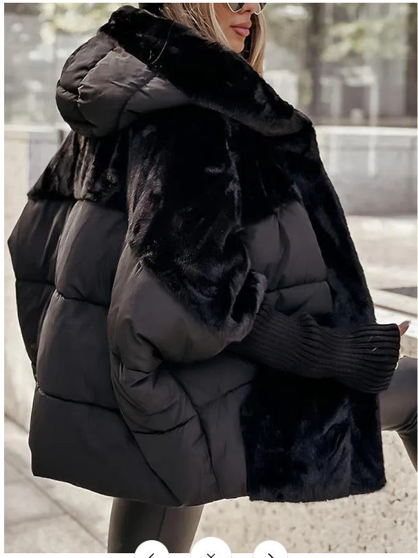Dam oversized quiltad vinterjacka med faux fur panels, huva och integrerad ribbed ärm detaljer