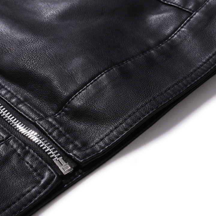 Herr Smal Passform Läder Look Blouson i Racer Minimal Stil med Snap Knapp Ståkrage