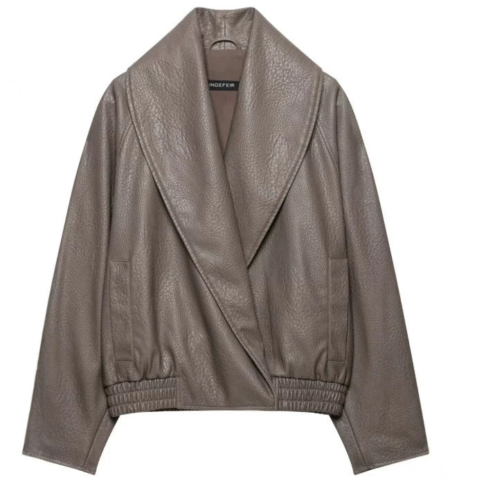 Dam Kort Jacka Tillverkad av Faux Läder med Wide Shawl Krage och Elastic Nederkant