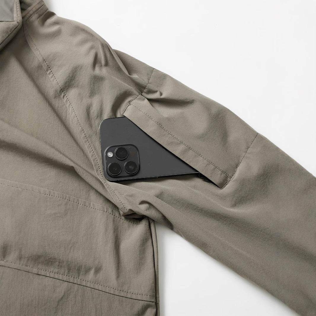 Herr Lätt Tactical Dragkedja Pullover med Hög Krage, Axel Flaps, och Concealed Dragkedja Fickor.